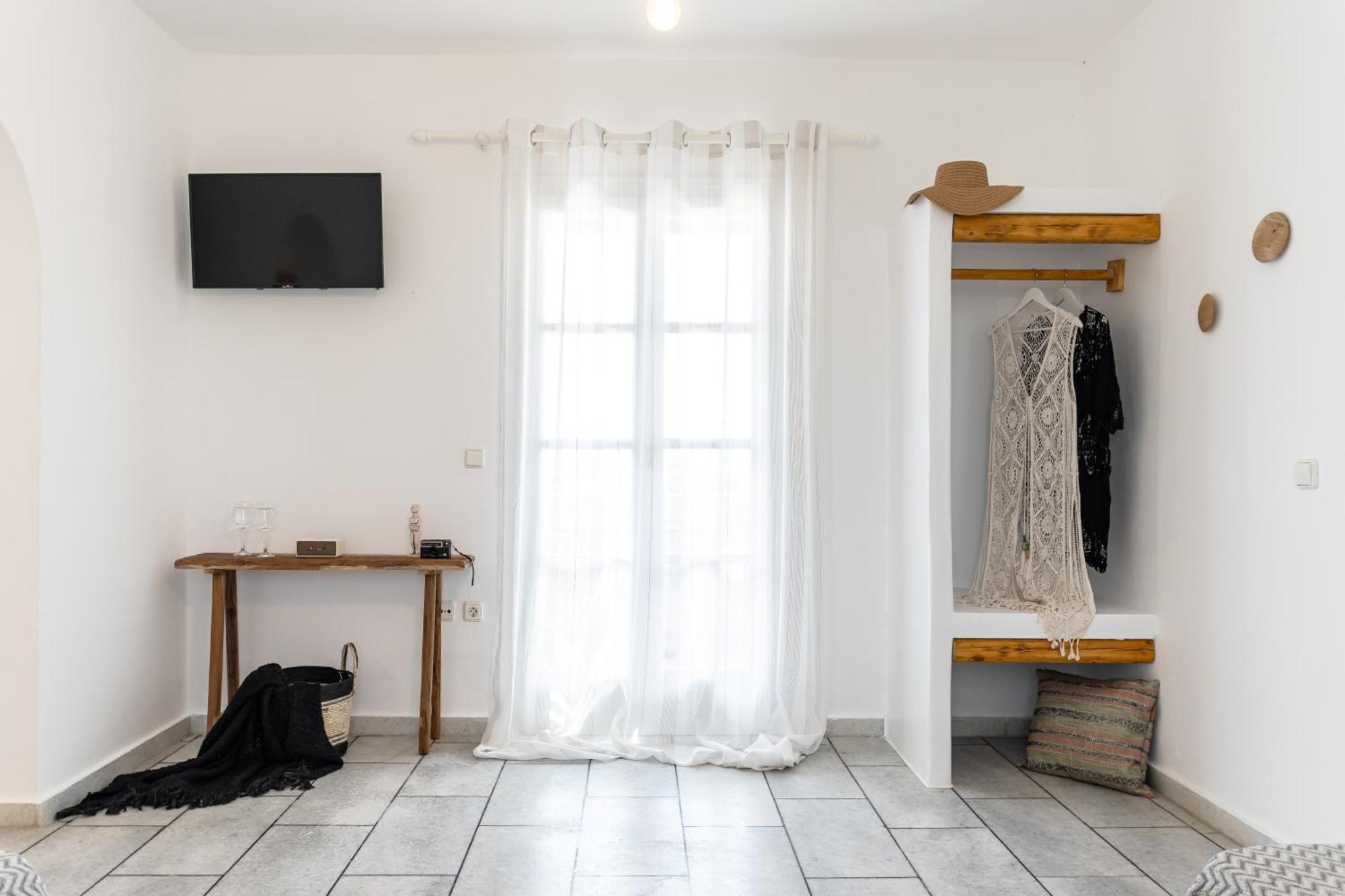 Agia Anna  Naxian Serenity Suites מראה חיצוני תמונה