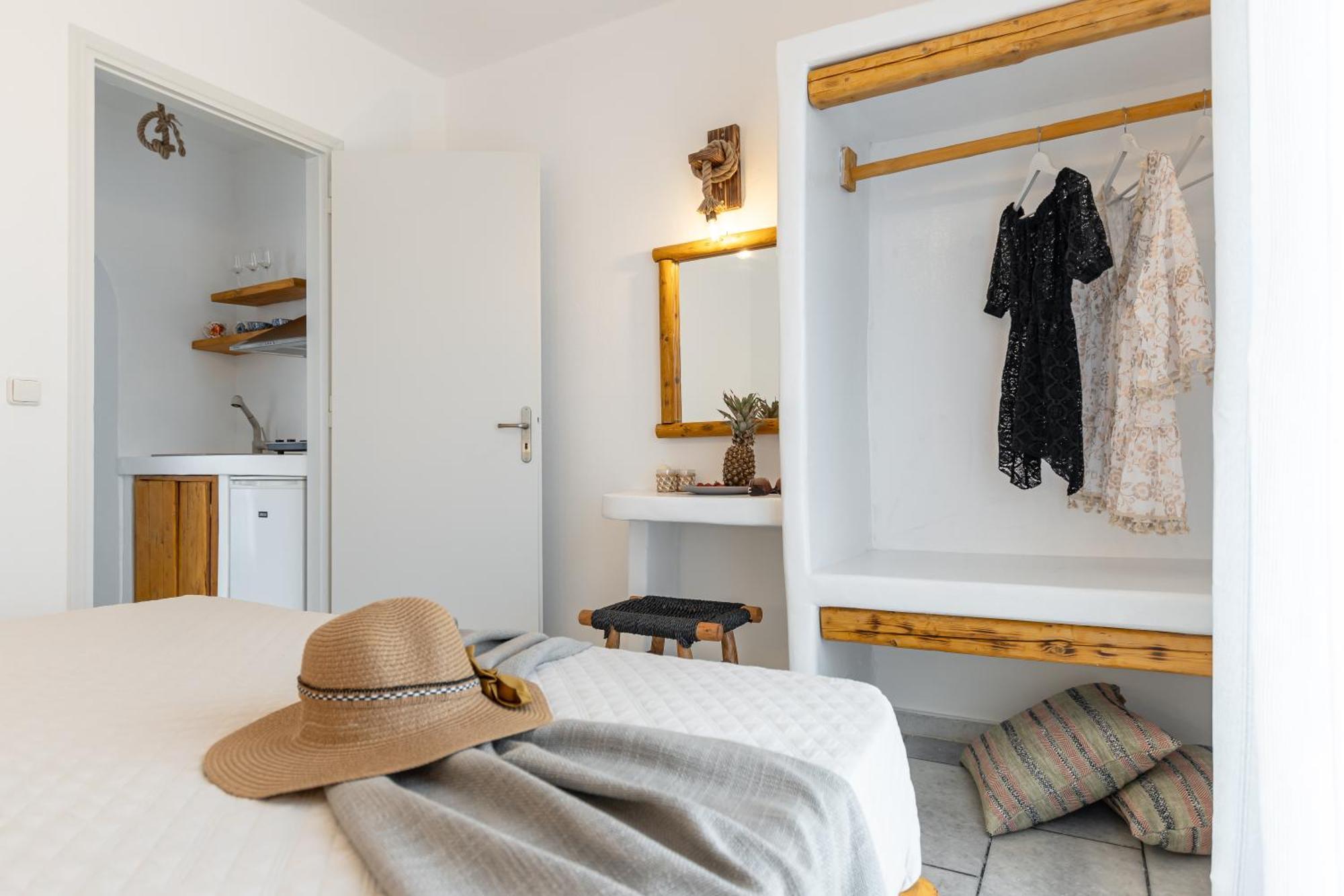 Agia Anna  Naxian Serenity Suites מראה חיצוני תמונה